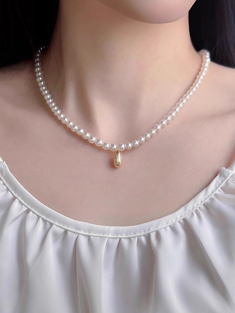 Elegant Pearl Drop Clavicle Necklace - Classy French Design, Light Luxury High-End Jewelry for Women Elegant Pearl Drop Clavicle Necklace - Classy French Design, Light Luxury High-End Jewelry for Women