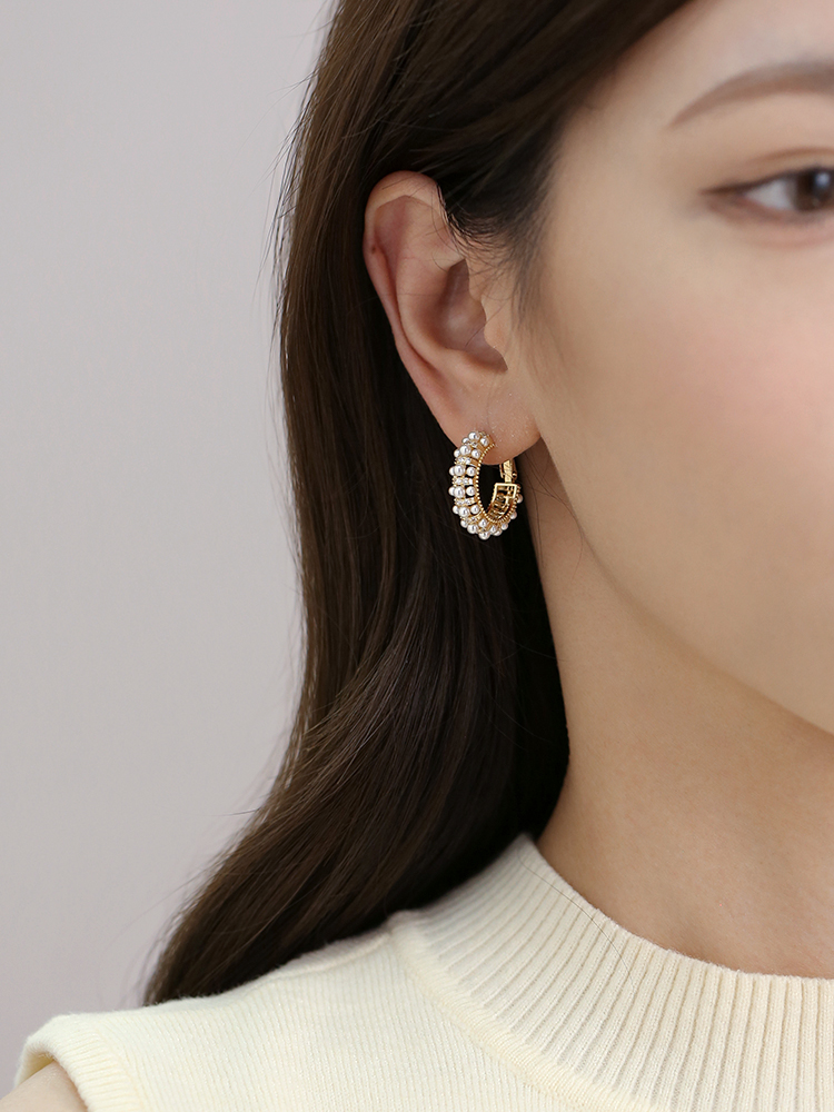 Elegant Pearl Earrings for Women, High-End 2025 Design, Exquisite Versatile Ear Clips and Hoops, Fashionable Accessories for Any Occasion