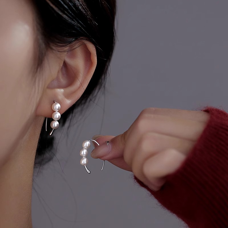 Elegant Pearl Hook Earrings for Women - Chic Designer Style, Temperament Jewelry, Perfect for Fashion-Forward Looks