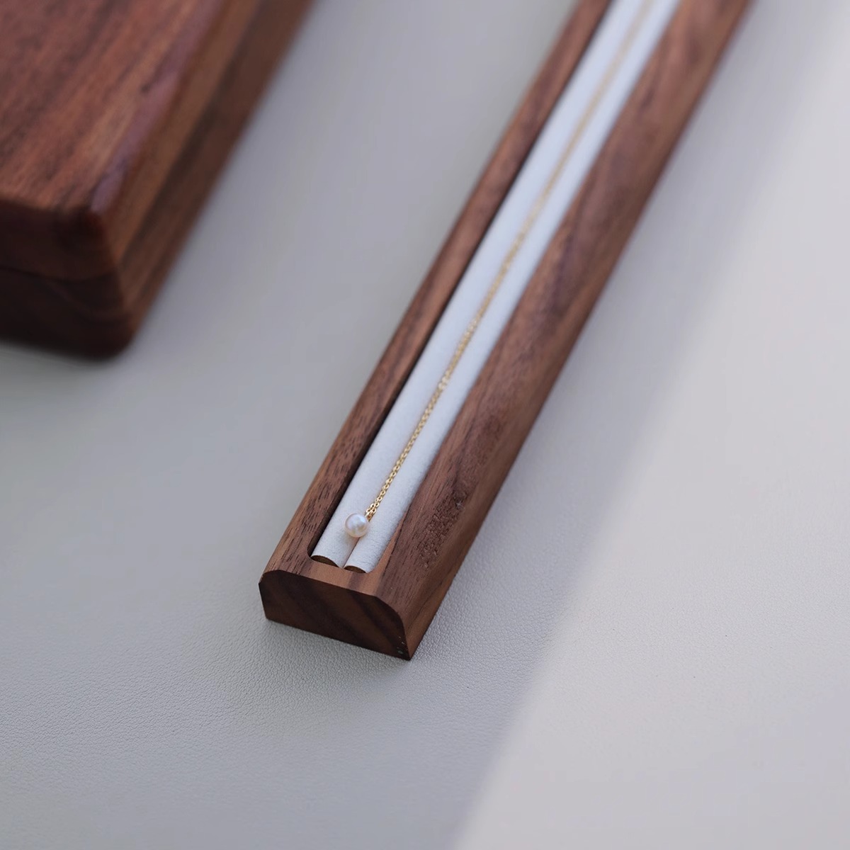 Elegant Pearl Necklace for Women, Versatile Light Luxury Pendant Clavicle Chain, Trendy Fashion Accessory for Any Occasion Elegant Pearl Necklace for Women, Versatile Light Luxury Pendant Clavicle Chain, Trendy Fashion Accessory for Any Occasion