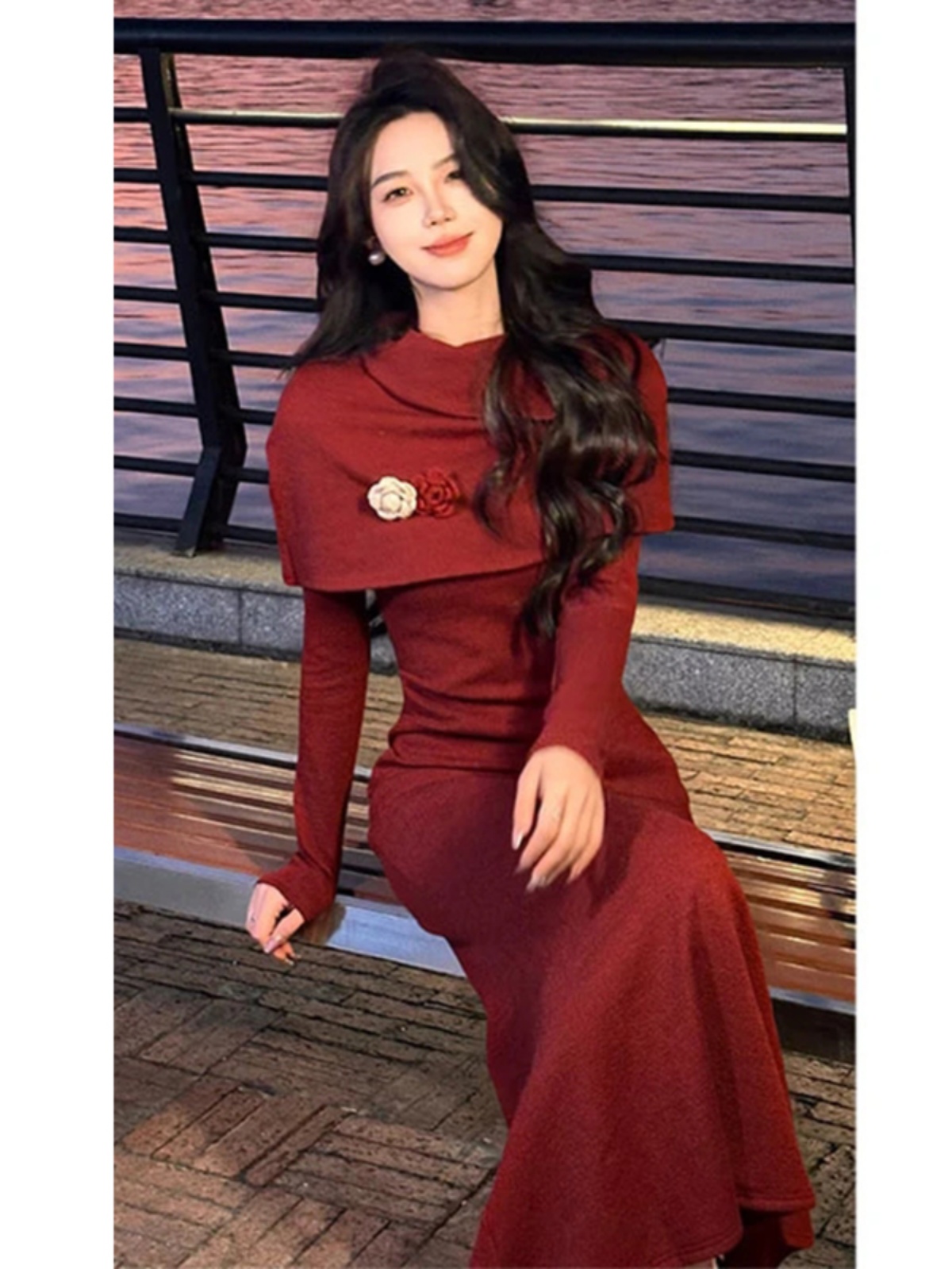 Elegant Red Knitted Shawl Dress for Women - High-Quality Waist-Cinching Long Skirt in French Style for Autumn/Winter Fashion