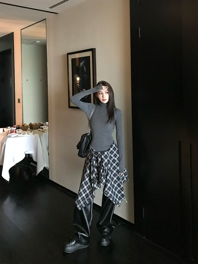 Elegant Street Black Motorcycle PU Leather Wide-Leg Pants for Women - Casual Loose Fit for Spring & Winter Fashion Elegant Street Black Motorcycle PU Leather Wide-Leg Pants for Women - Casual Loose Fit for Spring & Winter Fashion