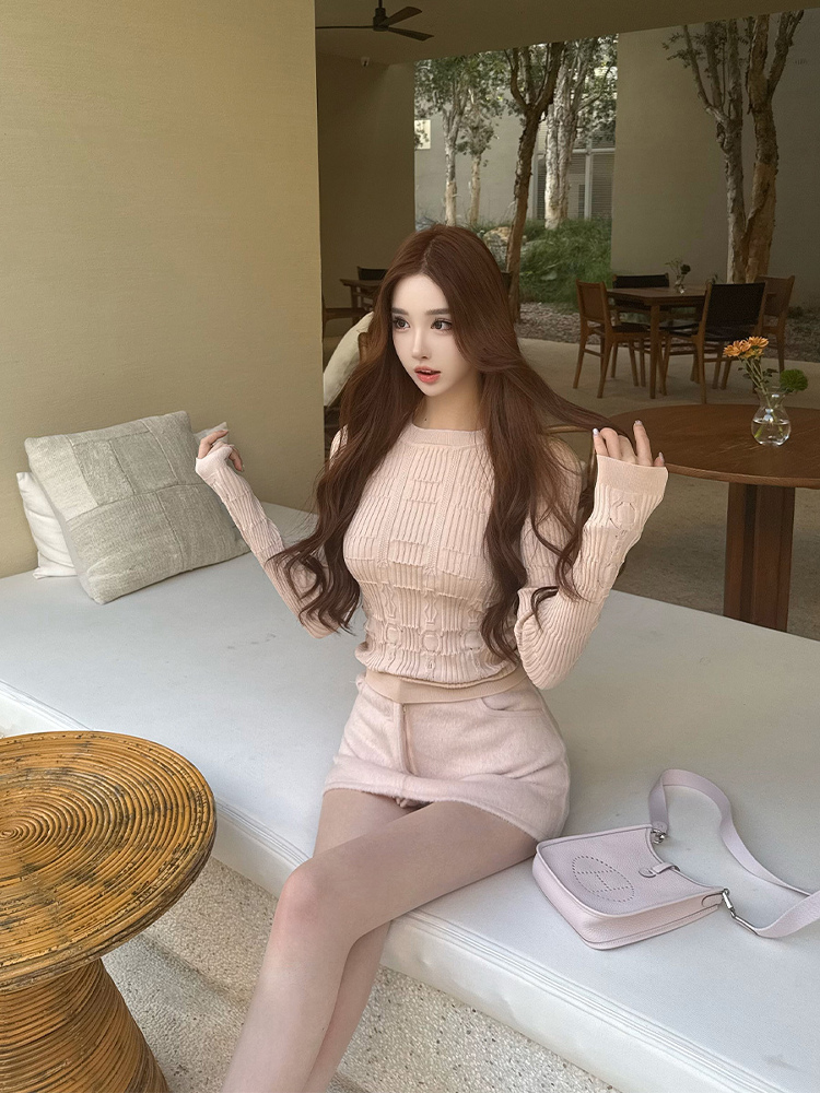 Elegant Vintage Style Knitted Sweater - Slim Fit, Artistic Temperament, Perfect for Spring & Autumn, 90s Inspired Fashion Elegant Vintage Style Knitted Sweater - Slim Fit, Artistic Temperament, Perfect for Spring & Autumn, 90s Inspired Fashion