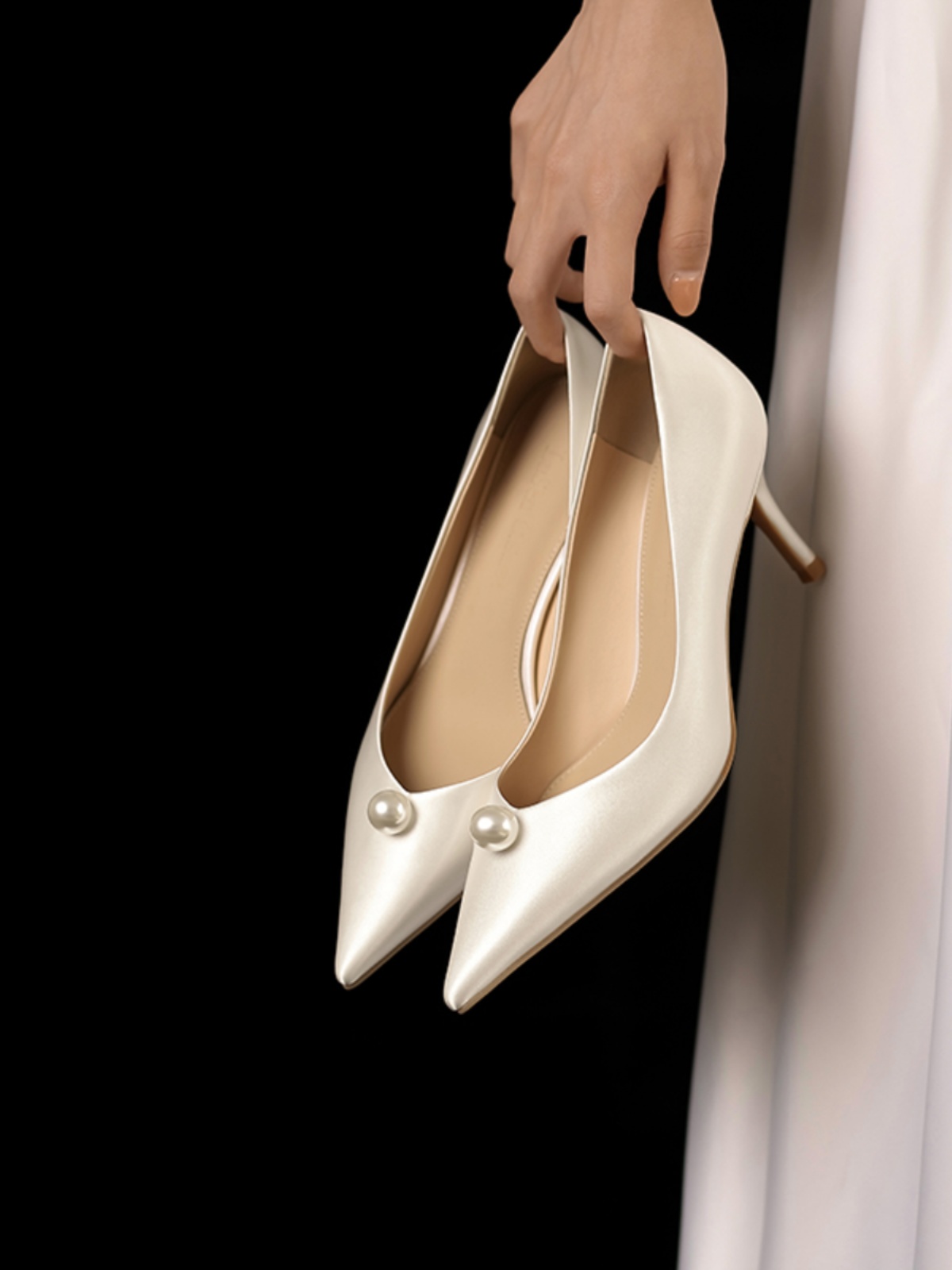 Elegant White Satin Bridal Wedding Dress Shoes - Comfortable High Heels for Women, 2025 New Style, Luxury Design Elegant White Satin Bridal Wedding Dress Shoes - Comfortable High Heels for Women, 2025 New Style, Luxury Design