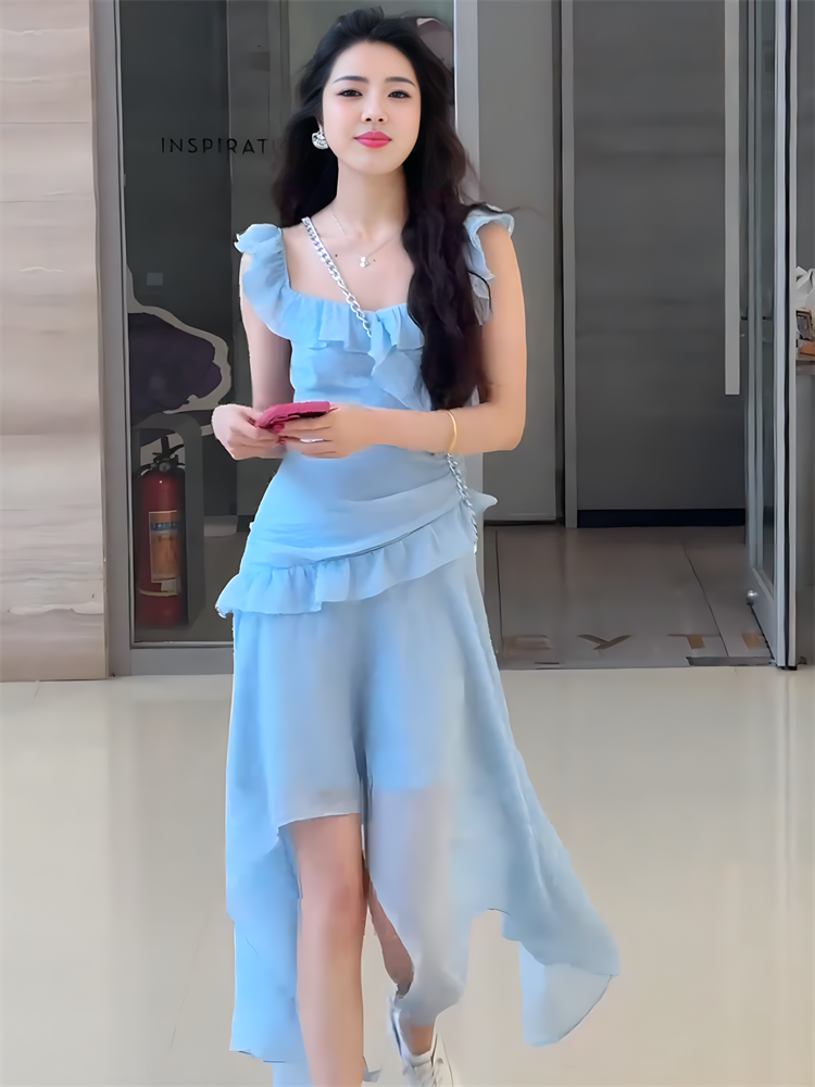 Elegant White Spaghetti Strap Dress for Women - French Style, Summer New Arrival, Waist-Cinching, Slimming A-Line Skirt Elegant White Spaghetti Strap Dress for Women - French Style, Summer New Arrival, Waist-Cinching, Slimming A-Line Skirt