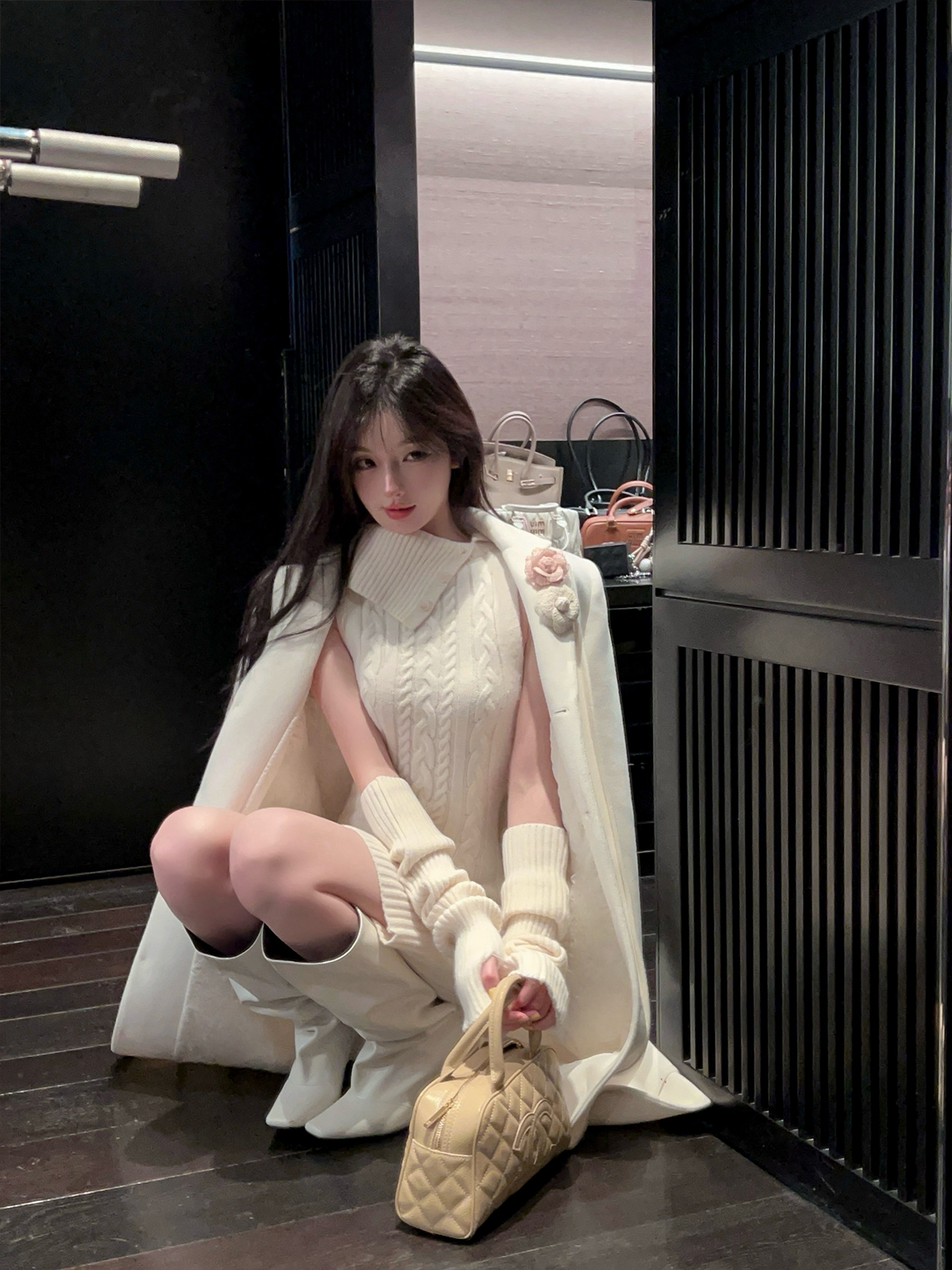 Elegant White Woolen Coat for Women - Mid-Length Loose Overcoat with Floral Design - Winter Fashion Essential Elegant White Woolen Coat for Women - Mid-Length Loose Overcoat with Floral Design - Winter Fashion Essential