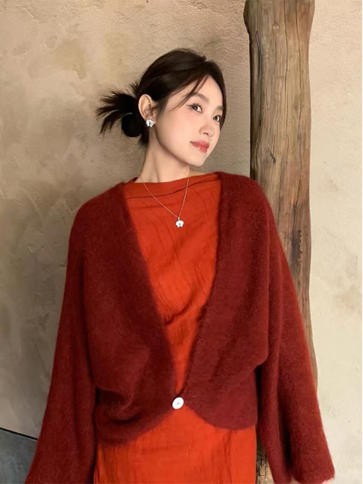 Elegant Women's Chinese Red Knitted Cardigan - Versatile Backless Cape Sweater with National Style Design Elegant Women's Chinese Red Knitted Cardigan - Versatile Backless Cape Sweater with National Style Design