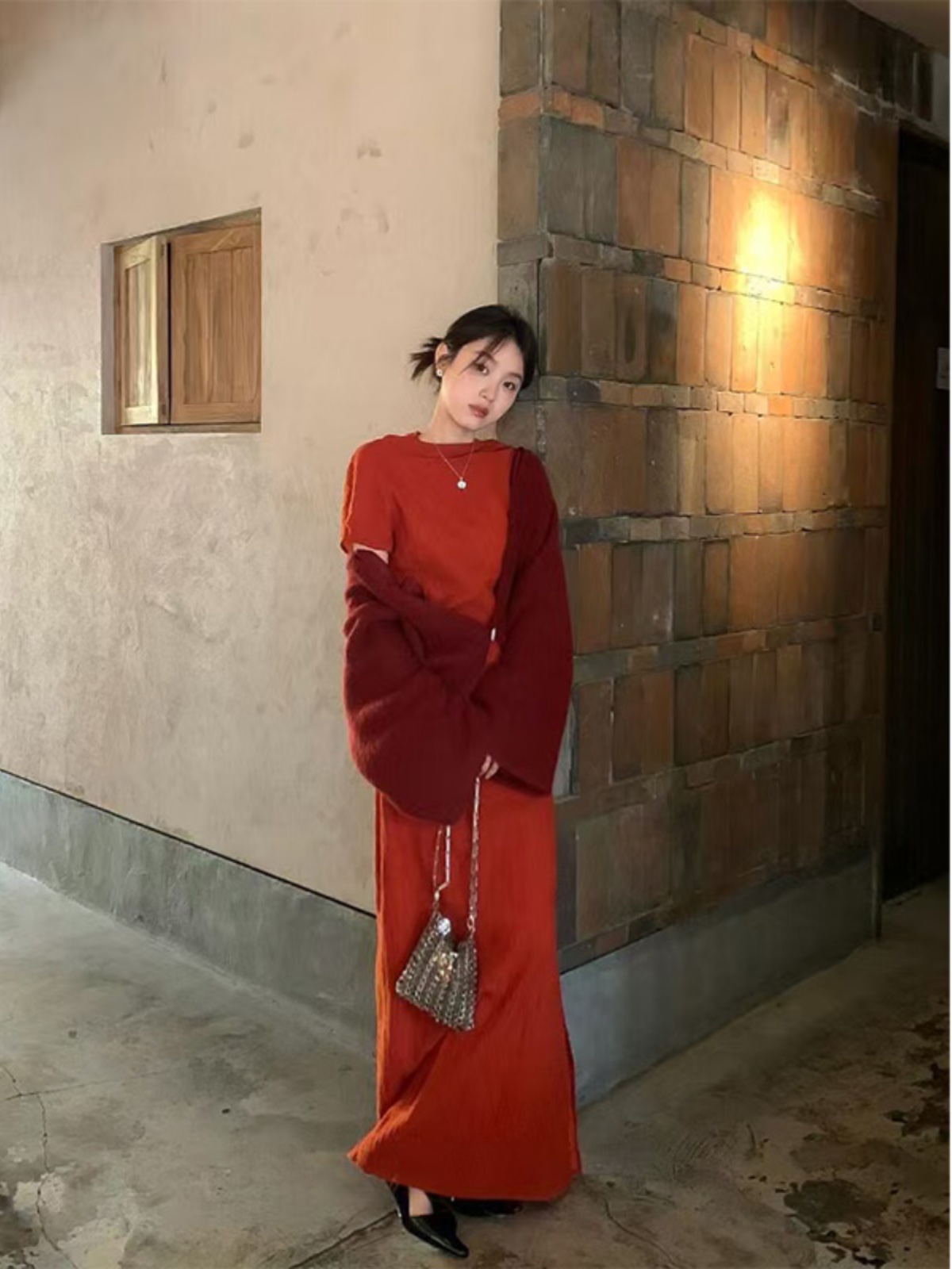 Elegant Women's Chinese Red Knitted Cardigan - Versatile Backless Cape Sweater with National Style Design Elegant Women's Chinese Red Knitted Cardigan - Versatile Backless Cape Sweater with National Style Design
