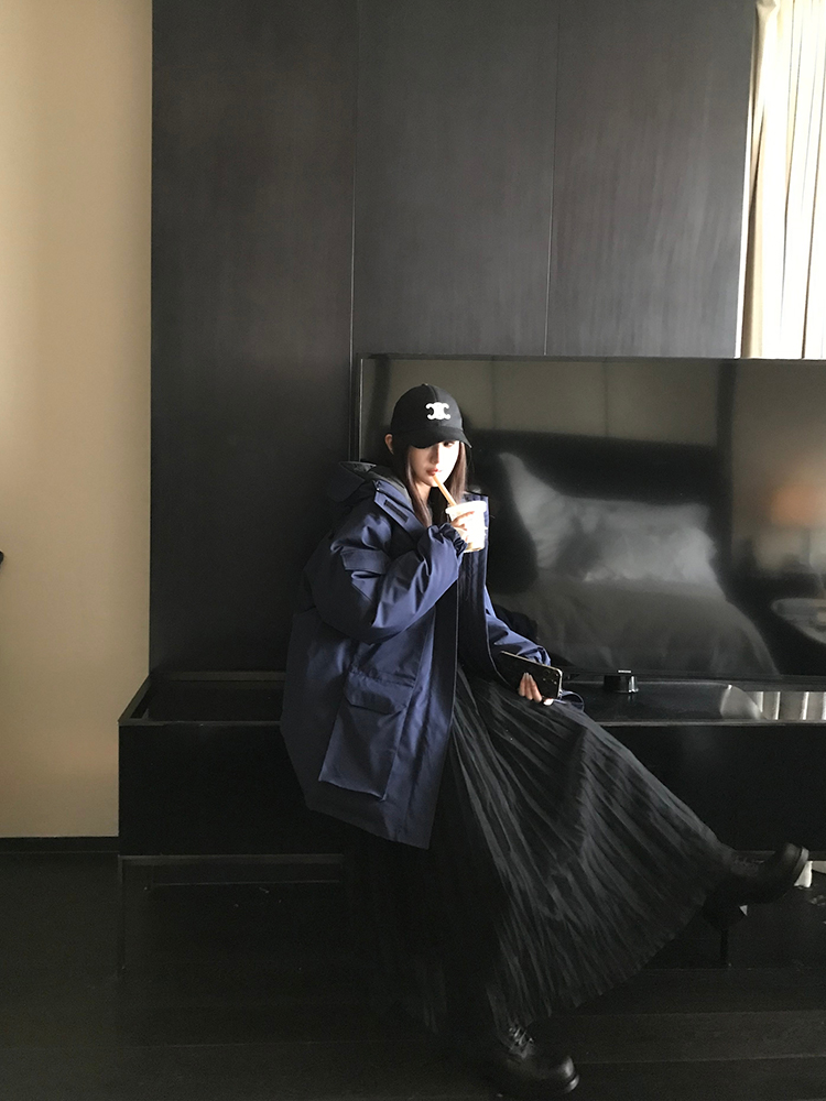 Elegant Women's Midi Skirt - Versatile Tulle Skirt with Button Waist, 7-Meter Material - Perfect for 90s and Y2K Inspired Looks