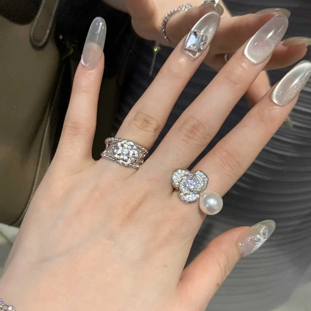 Elegant Zircon Flower Pearl Ring for Women - Pure Silver Color, Niche High-End Design, Perfect for Index Finger, 2025 Trends Elegant Zircon Flower Pearl Ring for Women - Pure Silver Color, Niche High-End Design, Perfect for Index Finger, 2025 Trends
