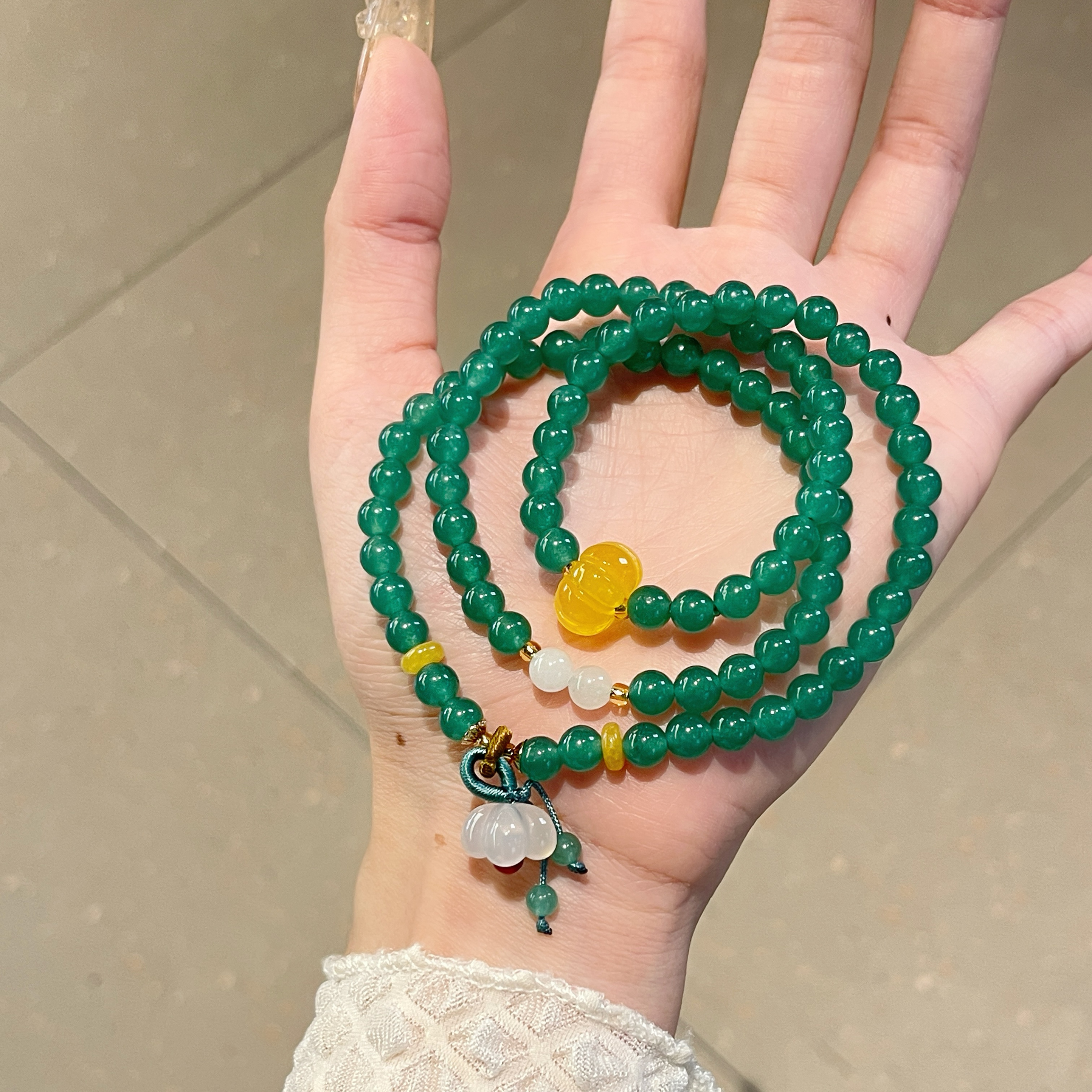 Emerald Bead Crystal Bracelet for Women - High-End Three-Layer Circle Accessory, Exquisite Luxury Jewelry