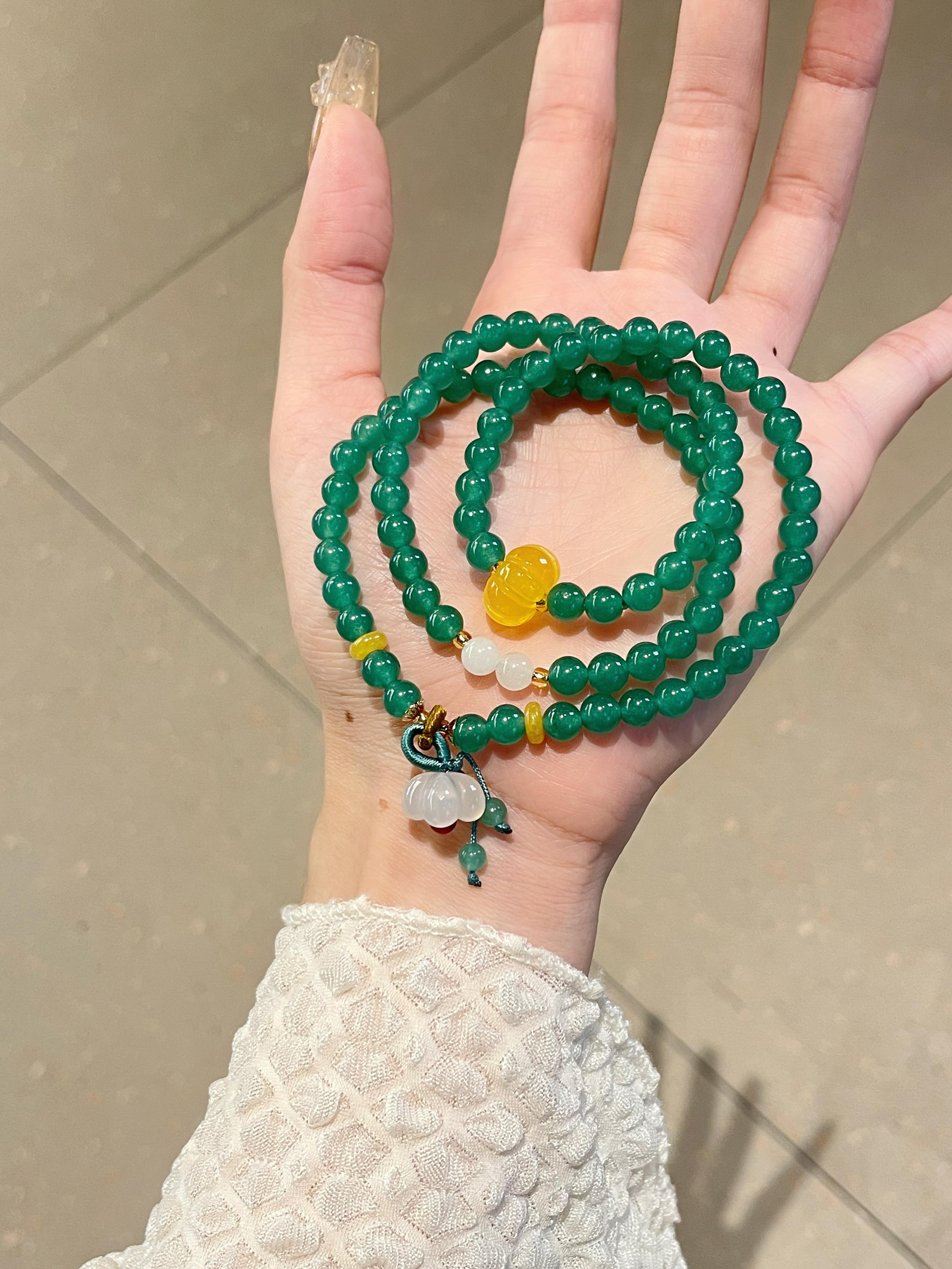 Emerald Bead Crystal Bracelet for Women - High-End Three-Layer Circle Accessory, Exquisite Luxury Jewelry Emerald Bead Crystal Bracelet for Women - High-End Three-Layer Circle Accessory, Exquisite Luxury Jewelry