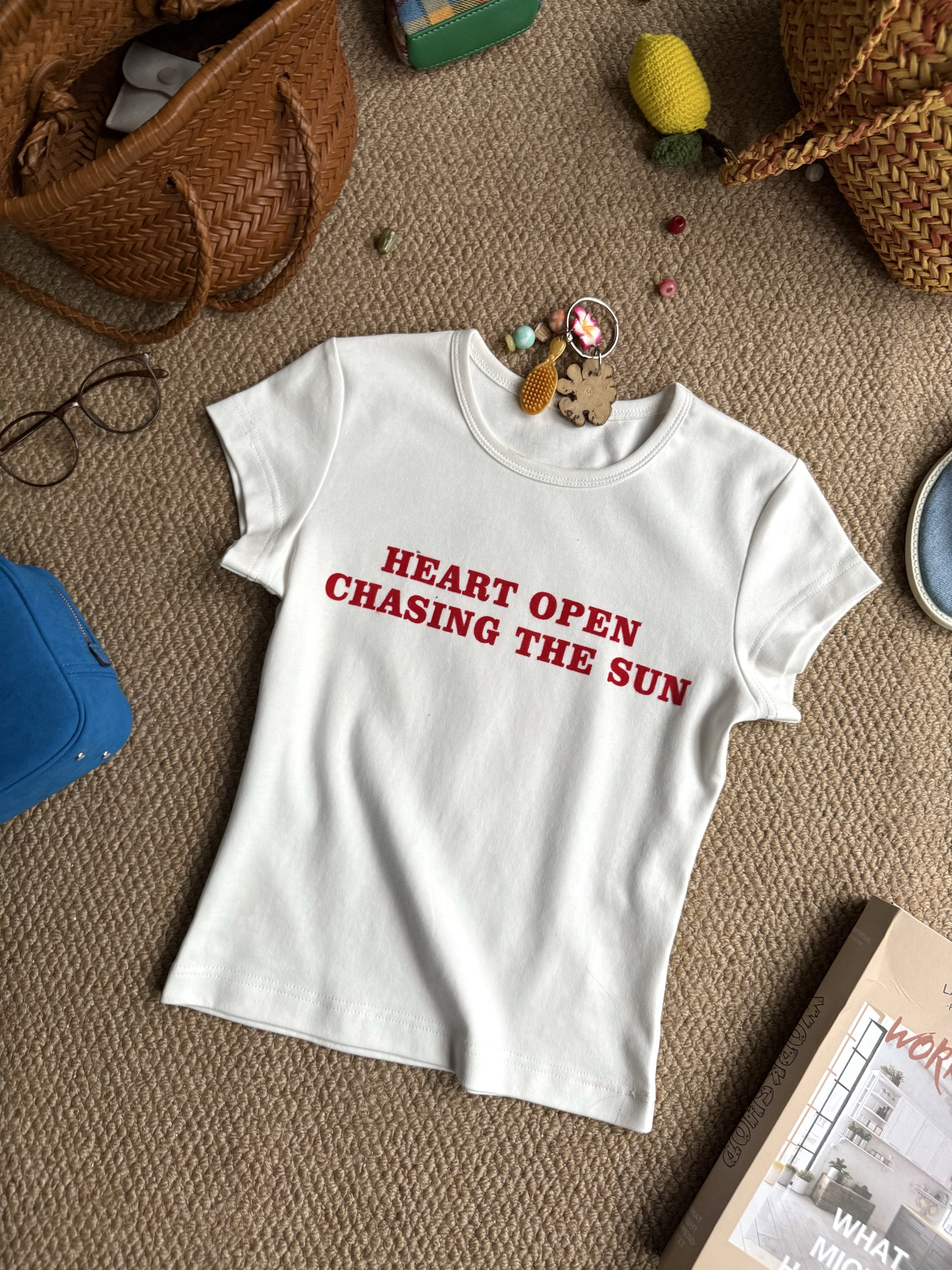 Energy Slogan T-Shirt with Flocking Print - Good Vibes Graphic Tee for Positive Energy, Trendy Streetwear Style