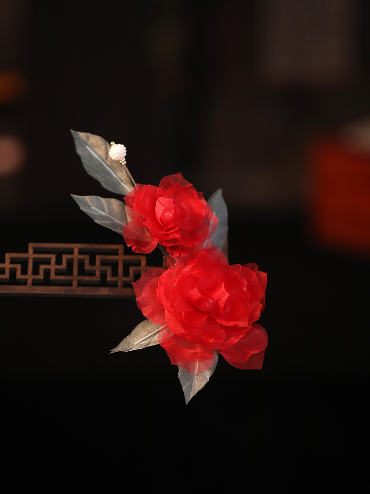 Ethereal Silk Embossed Hair Clips, Ancient Style Hair Accessories, Bride's Xiuhe Headdress, Chinese Cheongsam, Horse-Face Skirt Decor Ethereal Silk Embossed Hair Clips, Ancient Style Hair Accessories, Bride's Xiuhe Headdress, Chinese Cheongsam, Horse-Face Skirt Decor