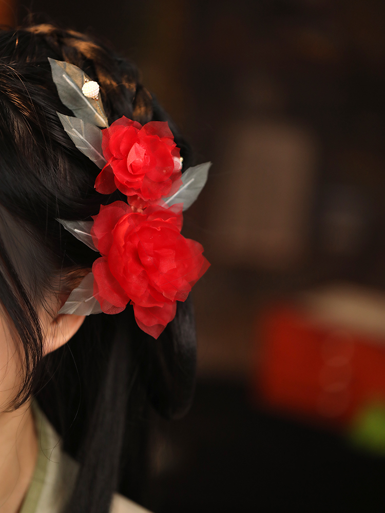 Ethereal Silk Embossed Hair Clips, Ancient Style Hair Accessories, Bride's Xiuhe Headdress, Chinese Cheongsam, Horse-Face Skirt Decor Ethereal Silk Embossed Hair Clips, Ancient Style Hair Accessories, Bride's Xiuhe Headdress, Chinese Cheongsam, Horse-Face Skirt Decor