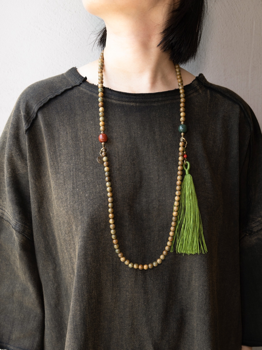 Ethnic Style Green Sandalwood Multi-Circle Bracelet Necklace for Women and Men, 108 Beads Prayer Beads, Bohemian Buddhist Jewelry Ethnic Style Green Sandalwood Multi-Circle Bracelet Necklace for Women and Men, 108 Beads Prayer Beads, Bohemian Buddhist Jewelry