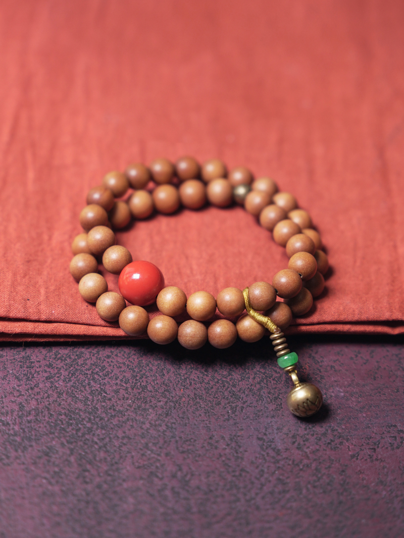 Ethnic Style Sandalwood and Cinnabar Bracelet for Men and Women - Unique Wooden Bead Hand Ornament, Bohemian Fashion Accessory Ethnic Style Sandalwood and Cinnabar Bracelet for Men and Women - Unique Wooden Bead Hand Ornament, Bohemian Fashion Accessory