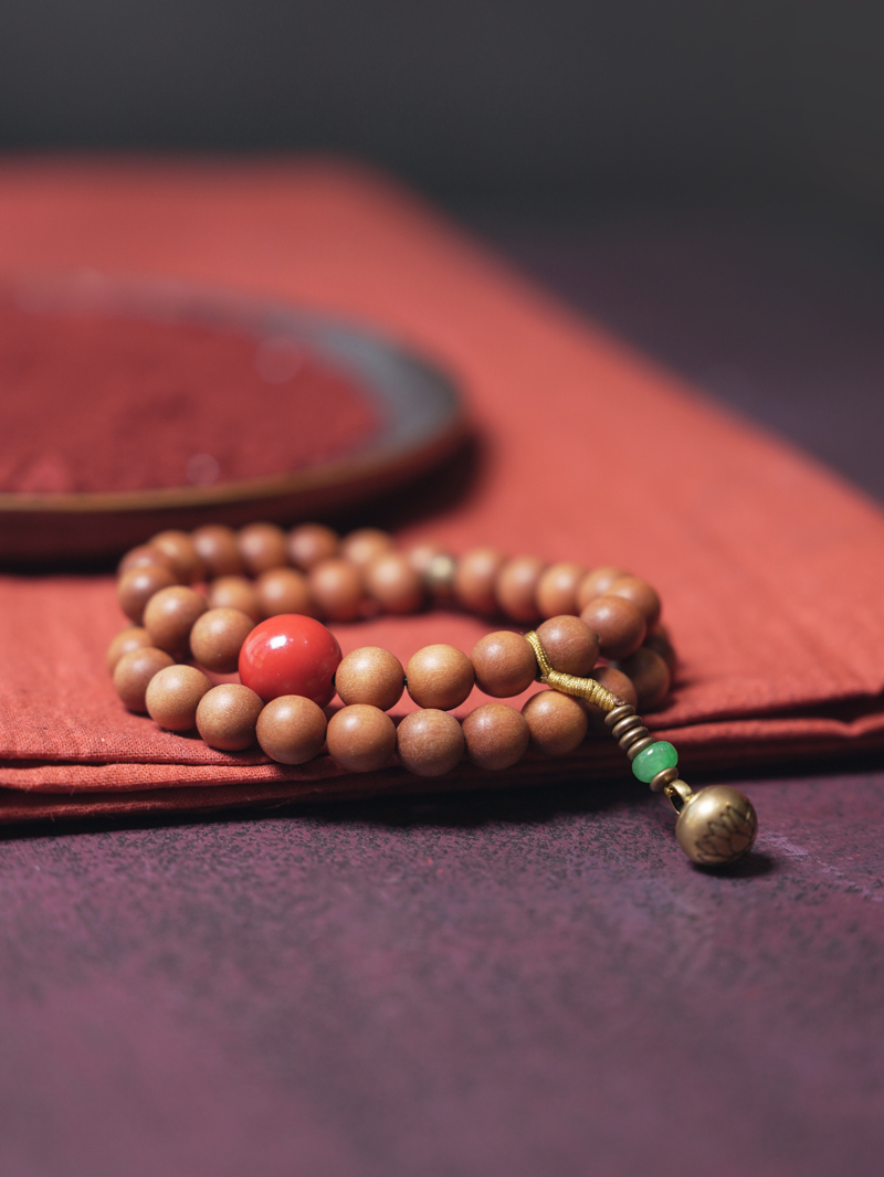 Ethnic Style Sandalwood and Cinnabar Bracelet for Men and Women - Unique Wooden Bead Hand Ornament, Bohemian Fashion Accessory