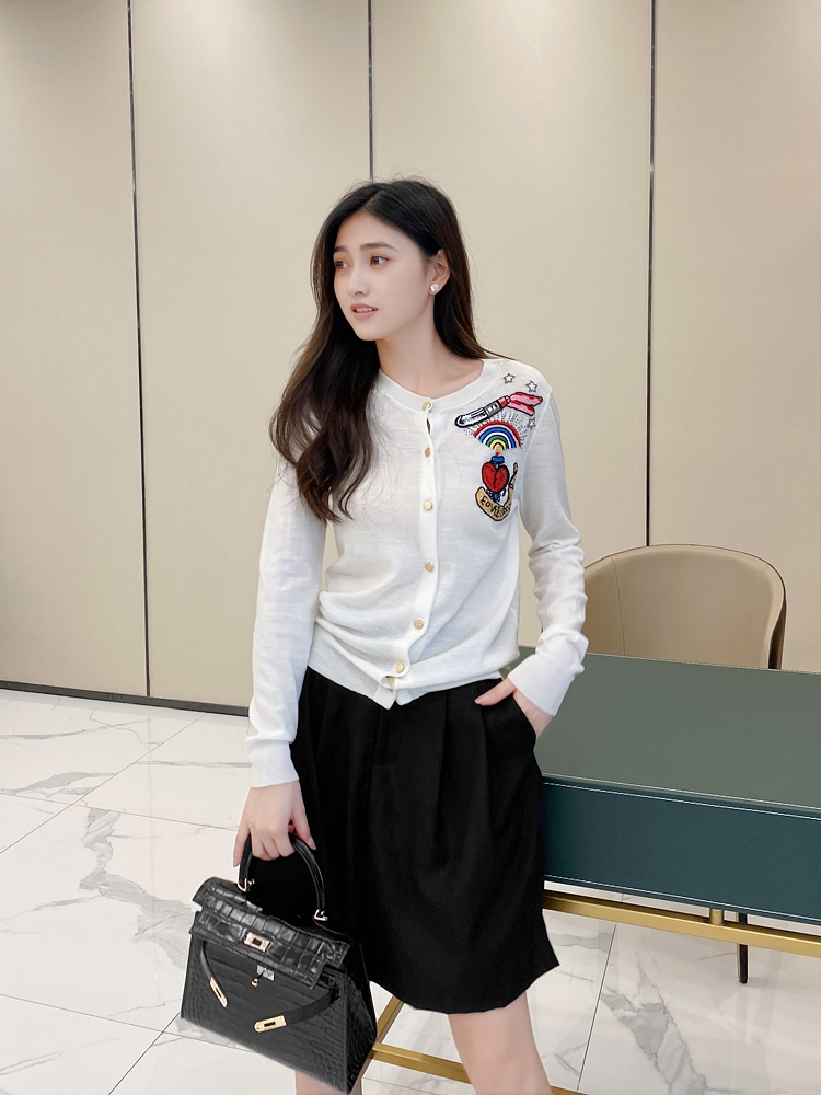 European Style Women's Summer Solid Color Pleated Wide Leg Five-Point Shorts - Versatile Slim Fit for Effortless Chic European Style Women's Summer Solid Color Pleated Wide Leg Five-Point Shorts - Versatile Slim Fit for Effortless Chic