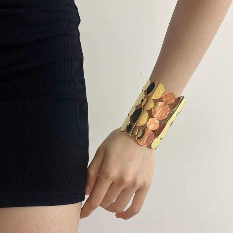 Exaggerated Metal Round Piece Spliced Wide Open Cuff Bracelet for Women - Light Luxury High-End Fashion Bangle Exaggerated Metal Round Piece Spliced Wide Open Cuff Bracelet for Women - Light Luxury High-End Fashion Bangle
