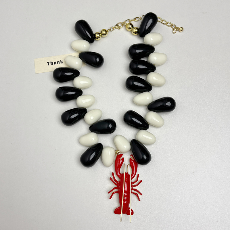 Exaggerated Red Crayfish Beaded Necklace for Women - European American Ocean Vacation Style 2025 Collarbone Chain Exaggerated Red Crayfish Beaded Necklace for Women - European American Ocean Vacation Style 2025 Collarbone Chain