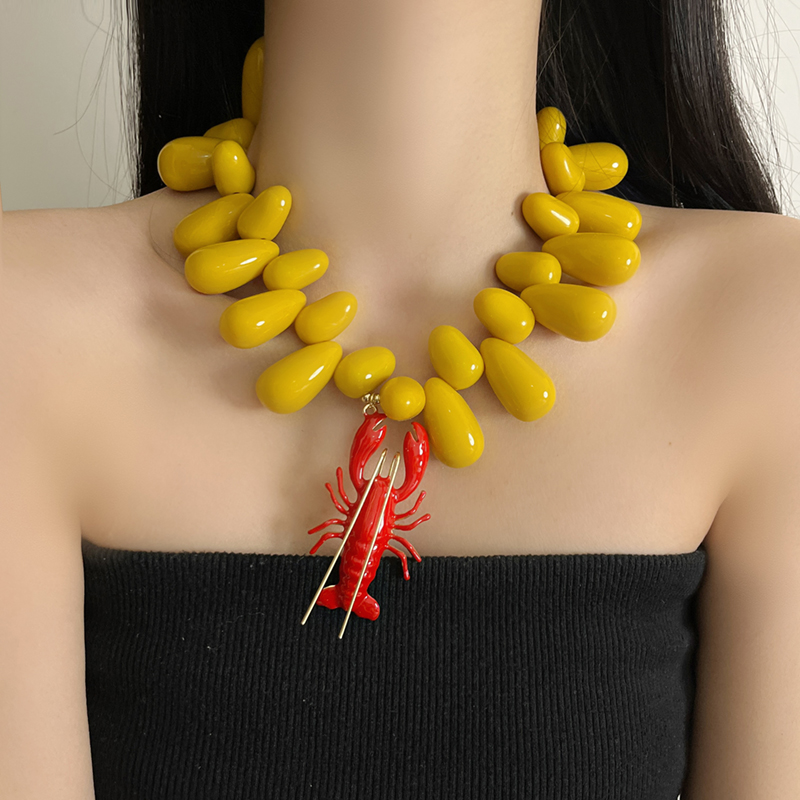 Exaggerated Red Crayfish Beaded Necklace for Women - European American Ocean Vacation Style 2025 Collarbone Chain Exaggerated Red Crayfish Beaded Necklace for Women - European American Ocean Vacation Style 2025 Collarbone Chain