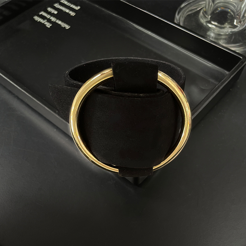 Exaggerated Round Ring Bracelet for Women - Stylish & Versatile High-End Niche Design Trendy Arm Accessory Exaggerated Round Ring Bracelet for Women - Stylish & Versatile High-End Niche Design Trendy Arm Accessory