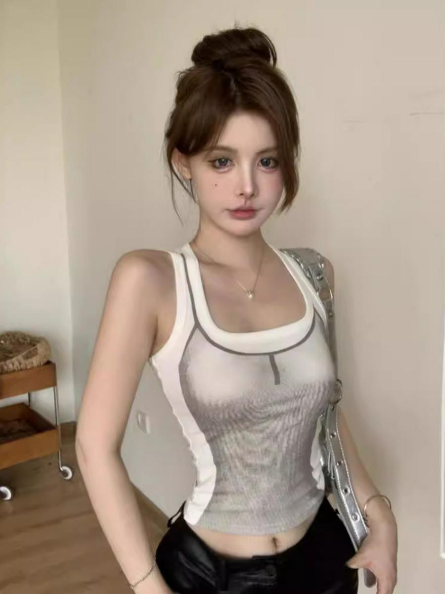 Exquisite American Printed Square Neck Fitted Cotton Camisole Top for Women - Sweet & Spicy Style, Perfect for Casual Outfits Exquisite American Printed Square Neck Fitted Cotton Camisole Top for Women - Sweet & Spicy Style, Perfect for Casual Outfits