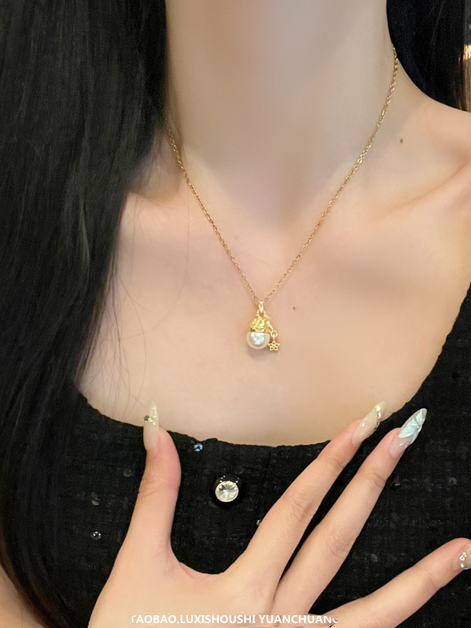 Exquisite Christmas Hat Pearl Necklace for Women - Light Luxury Sparkling Star Clavicle Chain, Versatile Holiday Accessory Exquisite Christmas Hat Pearl Necklace for Women - Light Luxury Sparkling Star Clavicle Chain, Versatile Holiday Accessory