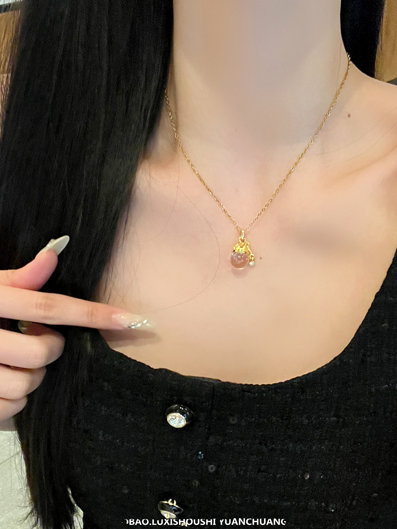 Exquisite Christmas Hat Pearl Necklace for Women - Light Luxury Sparkling Star Clavicle Chain, Versatile Holiday Accessory Exquisite Christmas Hat Pearl Necklace for Women - Light Luxury Sparkling Star Clavicle Chain, Versatile Holiday Accessory