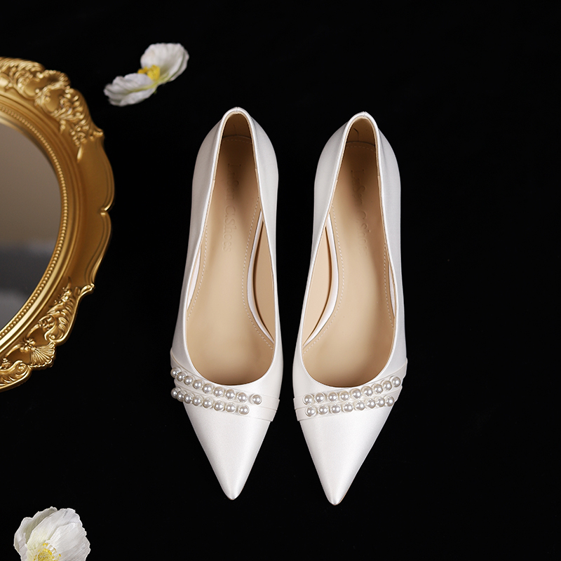 Exquisite Chunky Heel Wedding Shoes in High-End French Satin – Comfortable Bridal Heels for Everyday Wear Exquisite Chunky Heel Wedding Shoes in High-End French Satin – Comfortable Bridal Heels for Everyday Wear