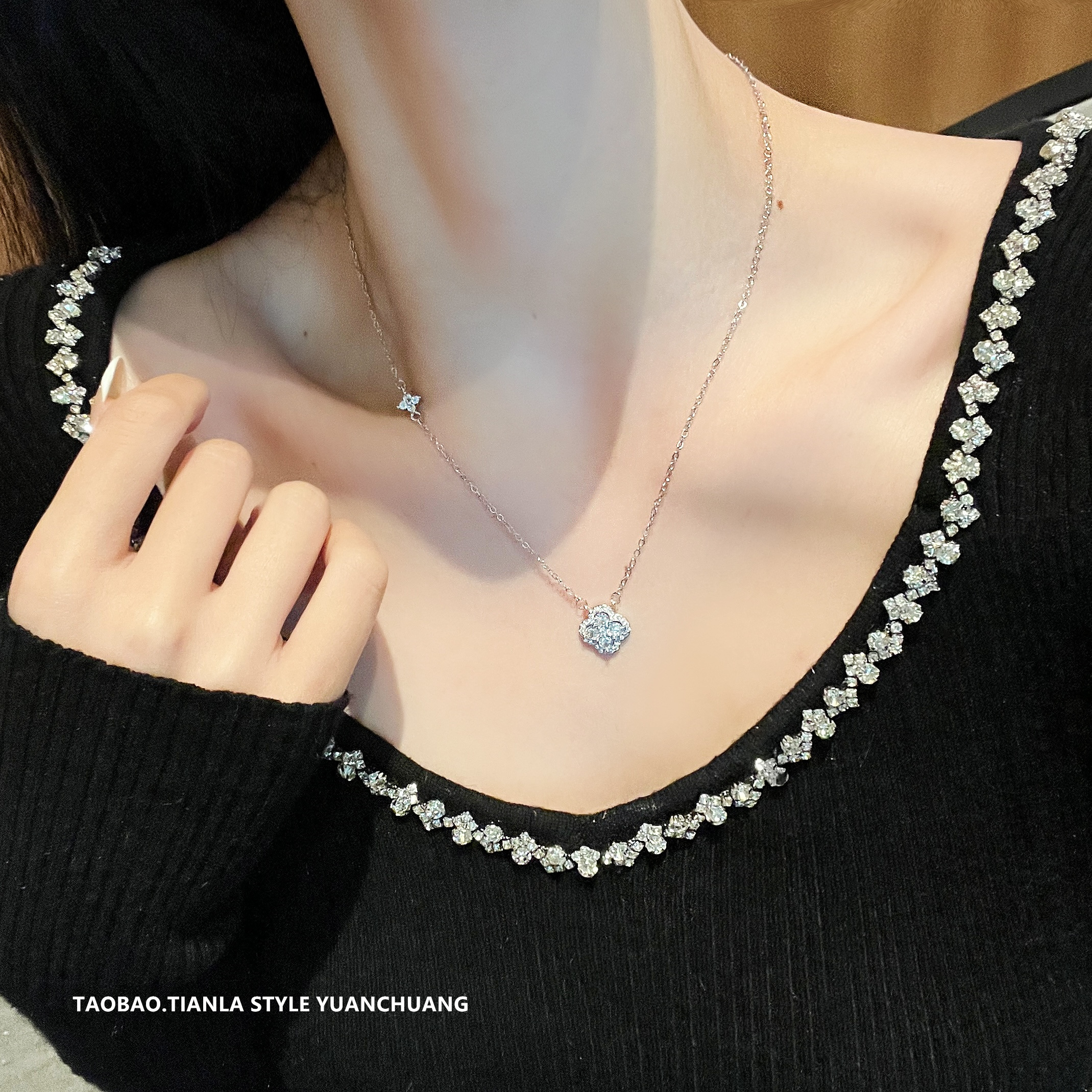 Exquisite Four-Leaf Clover Necklace for Women - Lightweight Pure Silver Clavicle Chain, Luxury Niche Design, Fashionable Versatile Jewelry Exquisite Four-Leaf Clover Necklace for Women - Lightweight Pure Silver Clavicle Chain, Luxury Niche Design, Fashionable Versatile Jewelry