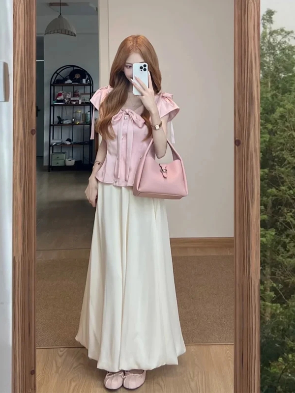 Exquisite French-Style Summer Two-Piece Set - Sweet Pink Bow Top & Floral Bud Skirt Outfit Exquisite French-Style Summer Two-Piece Set - Sweet Pink Bow Top & Floral Bud Skirt Outfit