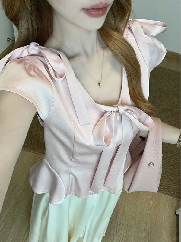 Exquisite French-Style Summer Two-Piece Set - Sweet Pink Bow Top & Floral Bud Skirt Outfit