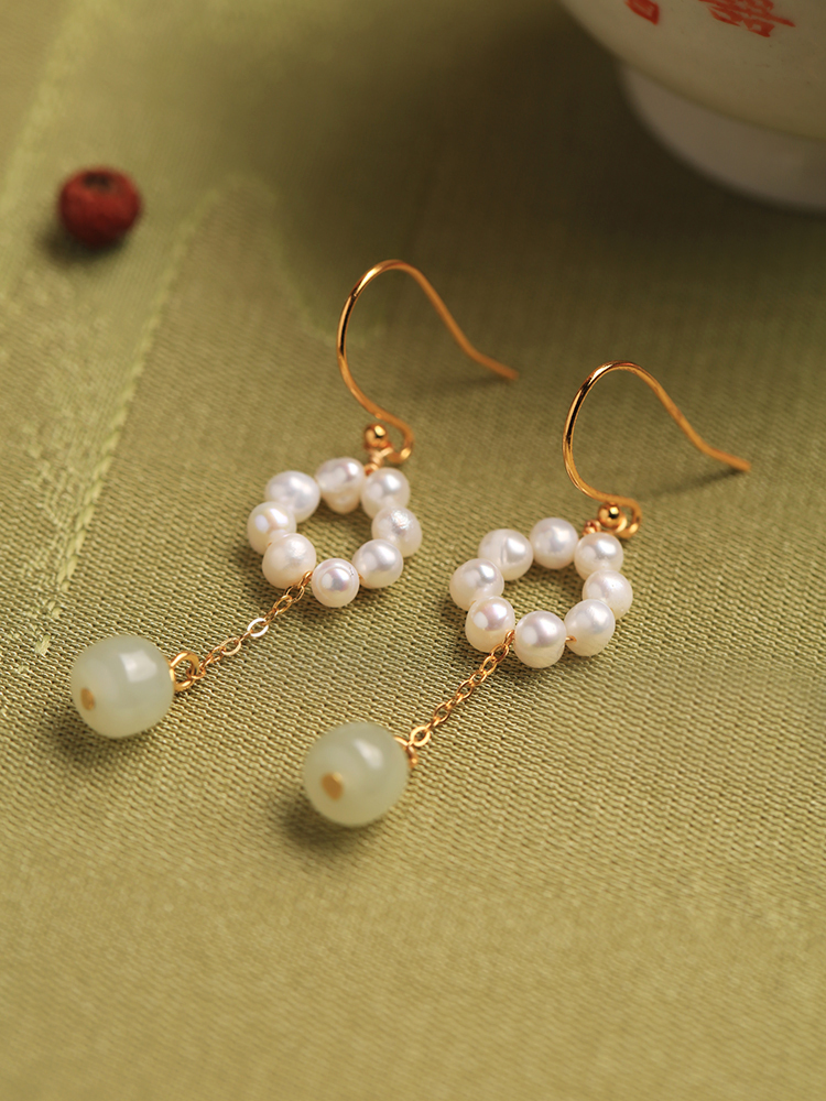 Exquisite Long Tassel Freshwater Pearl Earrings in Pure Silver - High-End Ancient Style Jewelry for Women Exquisite Long Tassel Freshwater Pearl Earrings in Pure Silver - High-End Ancient Style Jewelry for Women