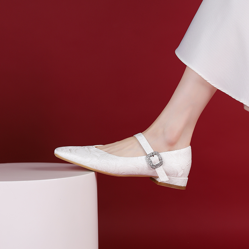 Exquisite Mary Jane Wedding Shoes for Brides - Flat Square-Toe, Comfortable Fit for Wide Feet, High-End Style for Everyday Wear