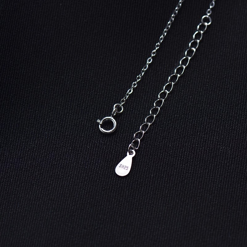 Exquisite Minimalist Collarbone Chain Necklace - Versatile Fashion Accessory for Effortless Elegance Exquisite Minimalist Collarbone Chain Necklace - Versatile Fashion Accessory for Effortless Elegance