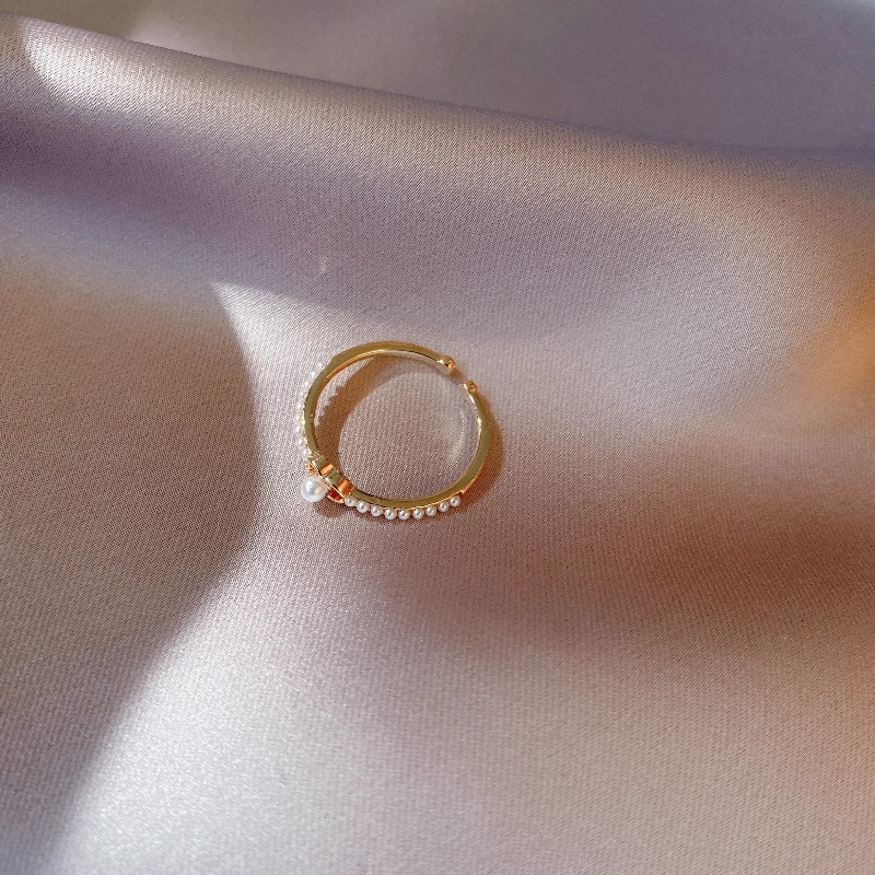 Exquisite Pearl Adjustable Open Ring for Women - Elegant Parisian Design, Trendy Statement Jewelry Exquisite Pearl Adjustable Open Ring for Women - Elegant Parisian Design, Trendy Statement Jewelry