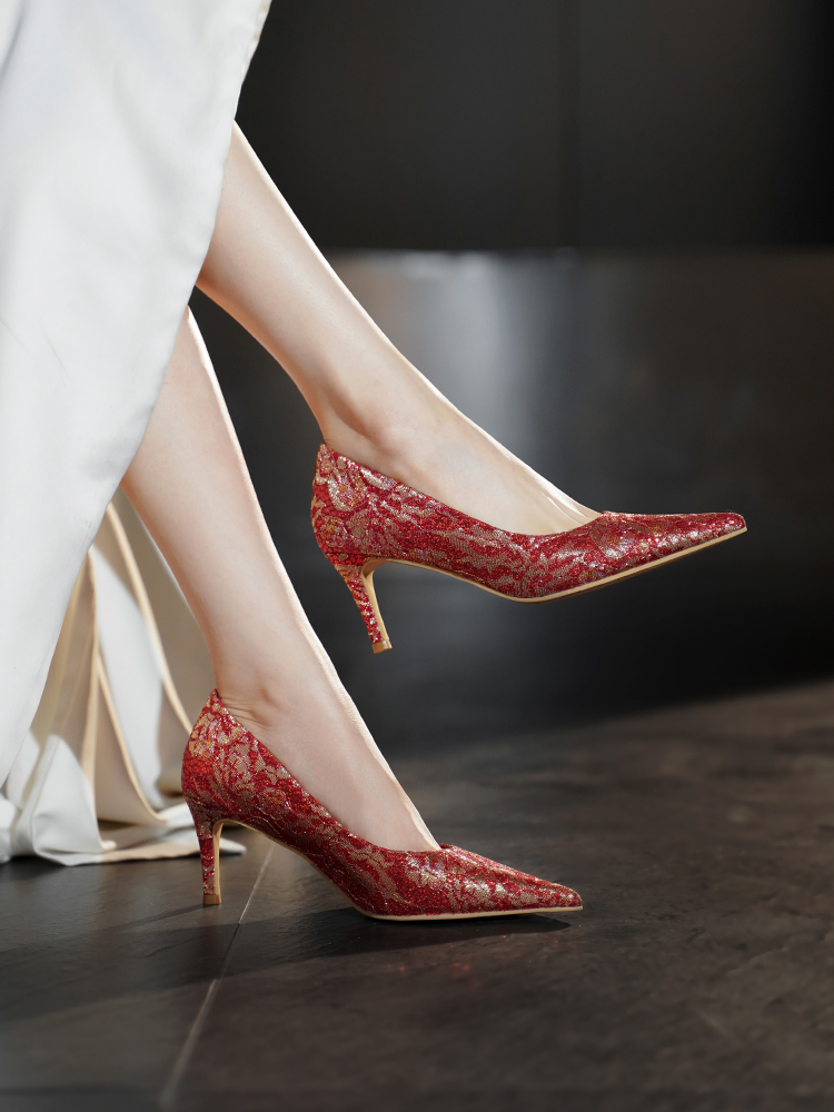 Exquisite Red Sequined Wedding Shoes for Xiuhe Dress, Dual-Use High-End Comfort for Banquets, Elegant Bridal Footwear Exquisite Red Sequined Wedding Shoes for Xiuhe Dress, Dual-Use High-End Comfort for Banquets, Elegant Bridal Footwear