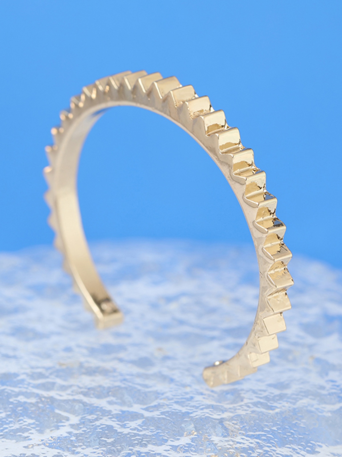 Exquisite Round Shiny Gemstone Bracelet - Elegant Women's Bangle for Dating Gifts, Trendy Fashion Accessory Exquisite Round Shiny Gemstone Bracelet - Elegant Women's Bangle for Dating Gifts, Trendy Fashion Accessory