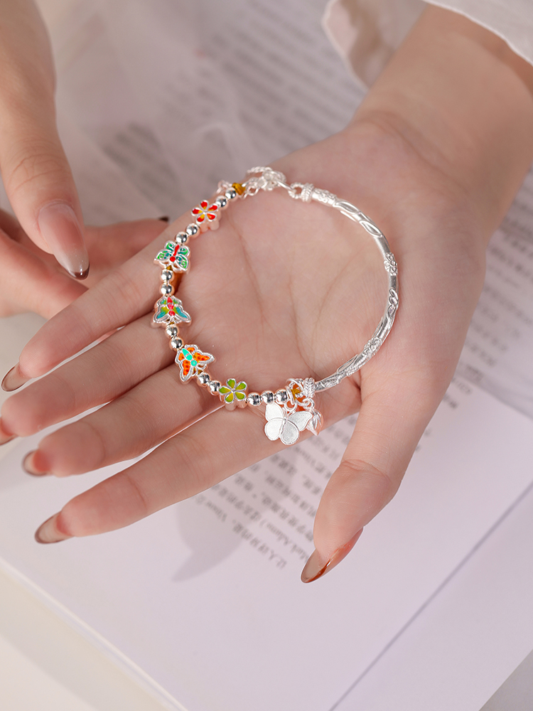 Exquisite Sterling Silver Butterfly Half Bracelet for Women - Classy High-End Jewelry Ornament Exquisite Sterling Silver Butterfly Half Bracelet for Women - Classy High-End Jewelry Ornament