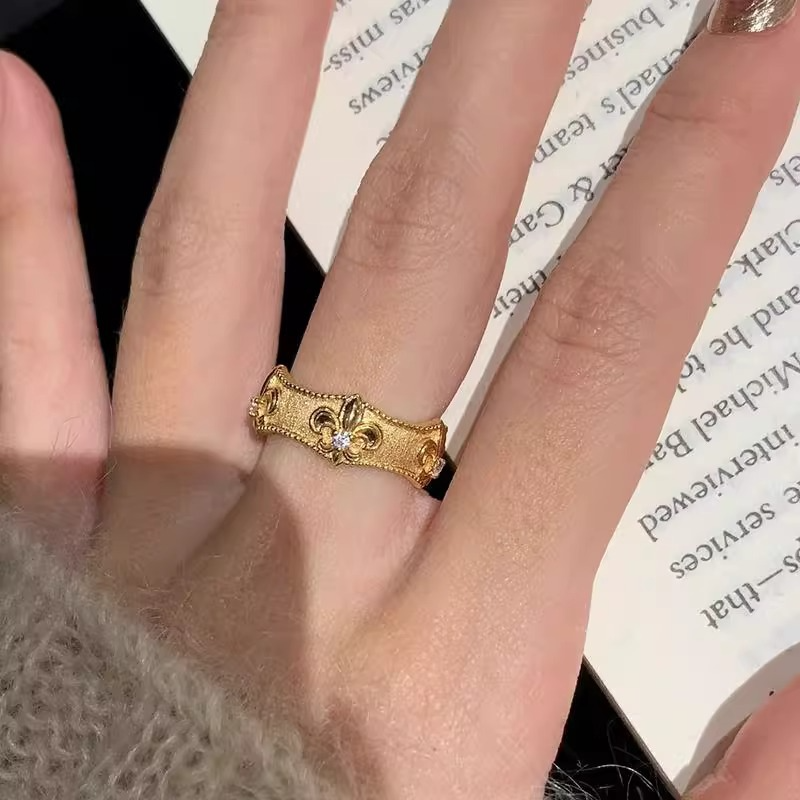 Exquisite Vintage-Inspired Iris Flower Ring for Women - Niche Design, Light Luxury Palace Style, Versatile High-End Fashion Accessory Exquisite Vintage-Inspired Iris Flower Ring for Women - Niche Design, Light Luxury Palace Style, Versatile High-End Fashion Accessory