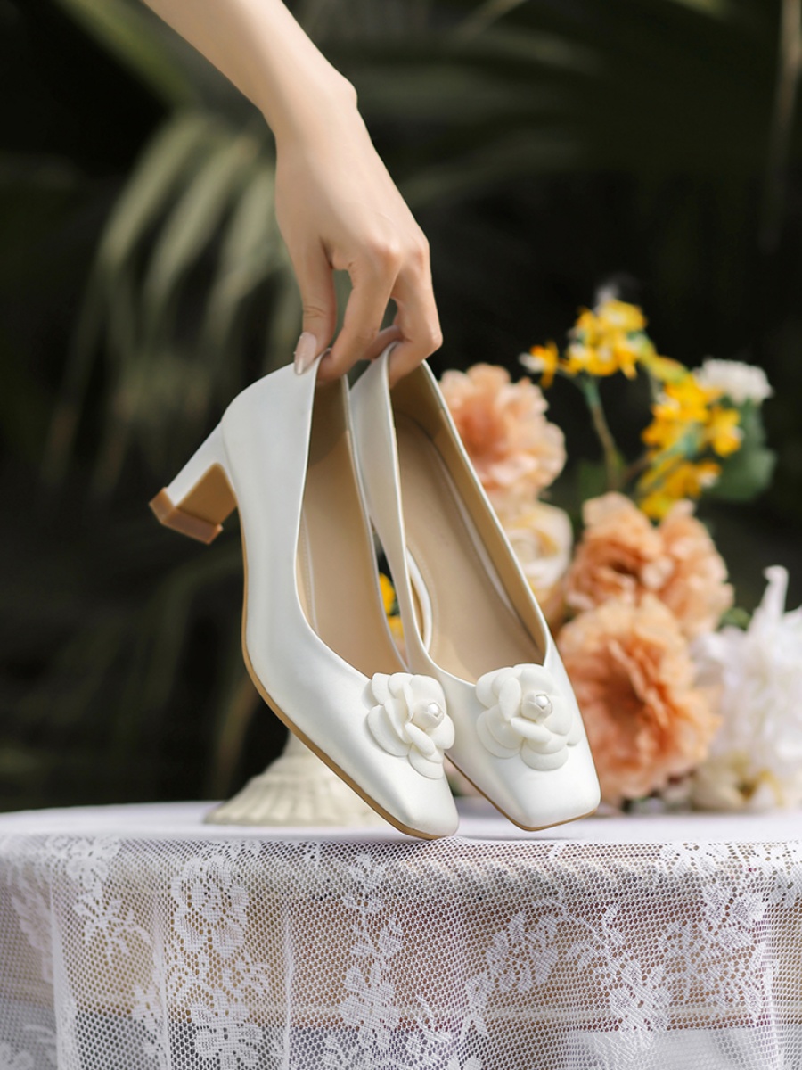 Exquisite White Chunky Heel Wedding Shoes with French Camellia Design - High-End Comfortable Square Toe Bridal Heels Exquisite White Chunky Heel Wedding Shoes with French Camellia Design - High-End Comfortable Square Toe Bridal Heels