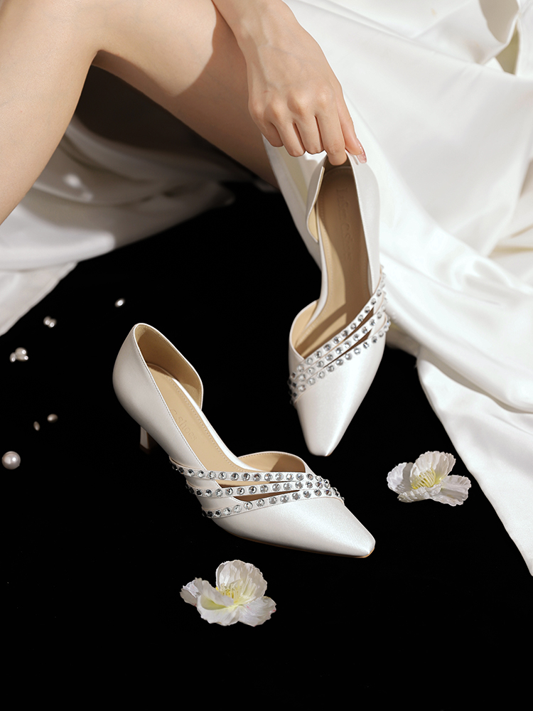 Exquisite White High-Heeled Bridal Shoes in French Satin - Elegant Wedding Footwear for Formal Occasions, Comfortable Fit Exquisite White High-Heeled Bridal Shoes in French Satin - Elegant Wedding Footwear for Formal Occasions, Comfortable Fit