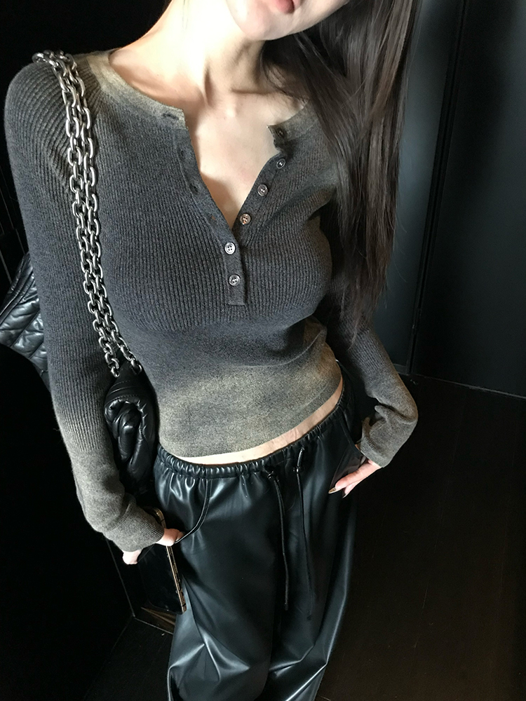 Fallen Leaves District Vintage Knitted Base Layer Sweater for Women - Slim Fit Long Sleeve Top in Cozy Style Fallen Leaves District Vintage Knitted Base Layer Sweater for Women - Slim Fit Long Sleeve Top in Cozy Style
