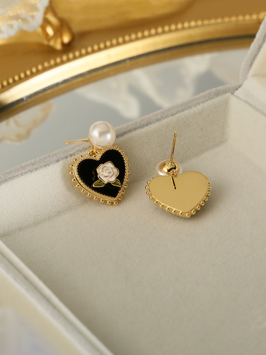 Fashionable Heart Earrings for Women, Sweet Camellia Pearl Studs, Niche Design, Trendy 2025 Style Fashionable Heart Earrings for Women, Sweet Camellia Pearl Studs, Niche Design, Trendy 2025 Style