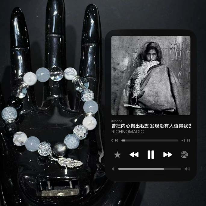 Five-Person Group Album Collection Bracelet, Ins Style, Vintage-Inspired Design, Trendy Accessories for Music Lovers Five-Person Group Album Collection Bracelet, Ins Style, Vintage-Inspired Design, Trendy Accessories for Music Lovers