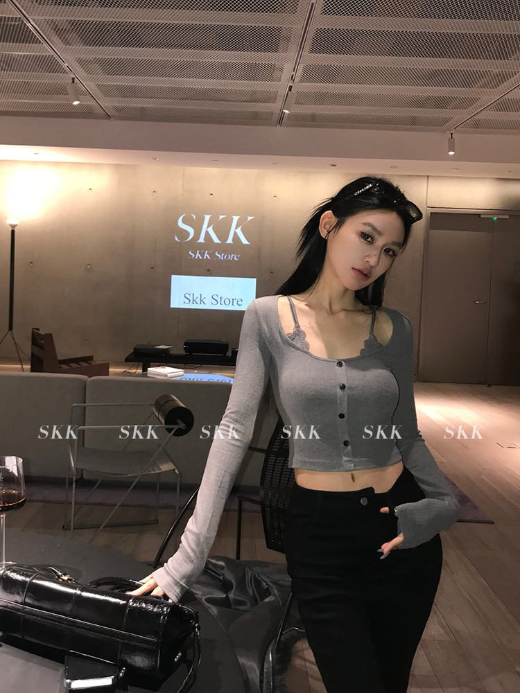 Flirty Precision Sniper Lace Splicing Long Sleeve Top - Exquisite Fake Two-Piece Design, Korean Style Spring Shirt for Women Flirty Precision Sniper Lace Splicing Long Sleeve Top - Exquisite Fake Two-Piece Design, Korean Style Spring Shirt for Women