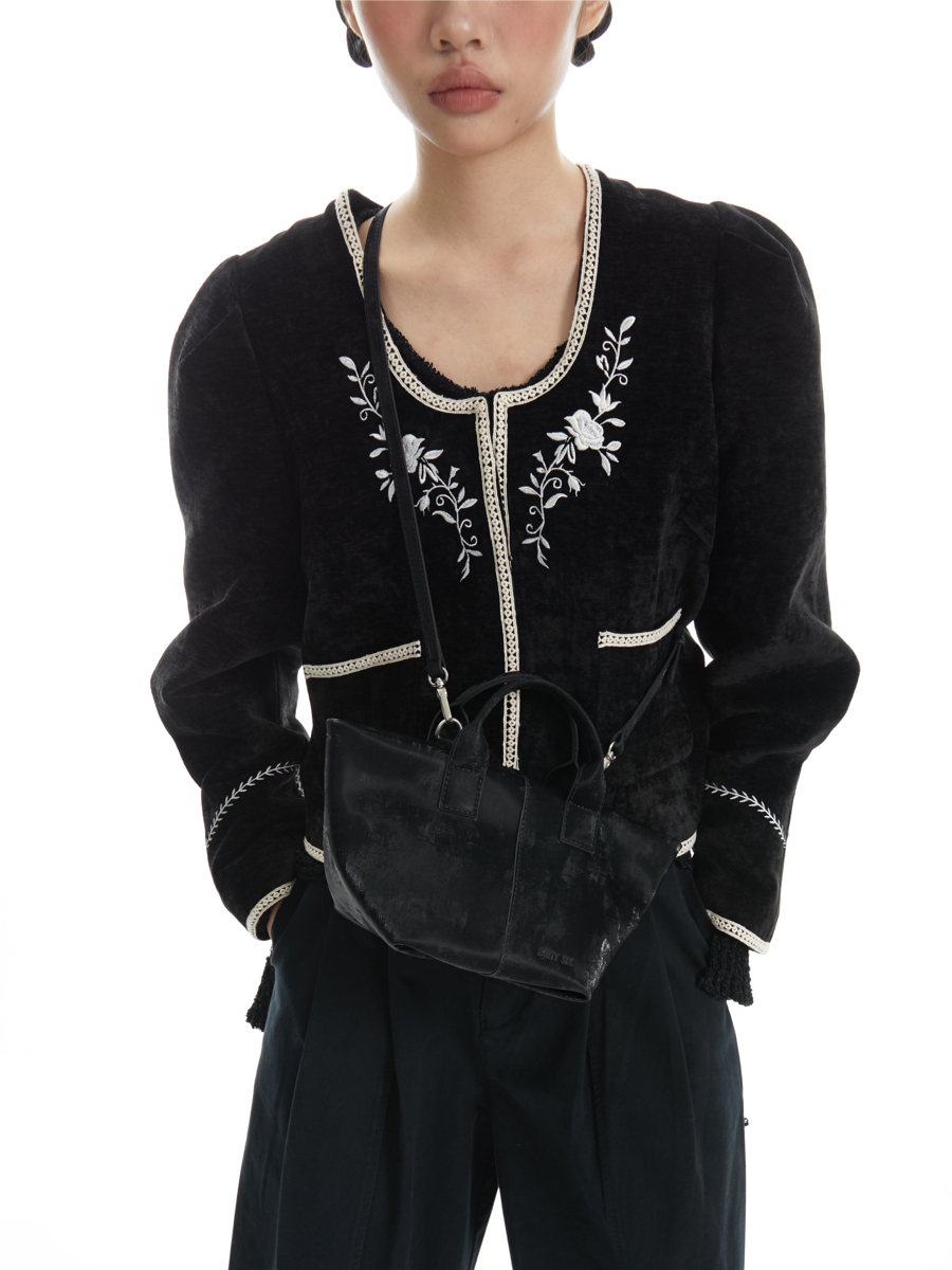 Floating Light Gold Wonton Bag - New Chinese Style 3-Color Satin Velvet Leather Small Bag for Y2K and 90s Fashion Enthusiasts Floating Light Gold Wonton Bag - New Chinese Style 3-Color Satin Velvet Leather Small Bag for Y2K and 90s Fashion Enthusiasts