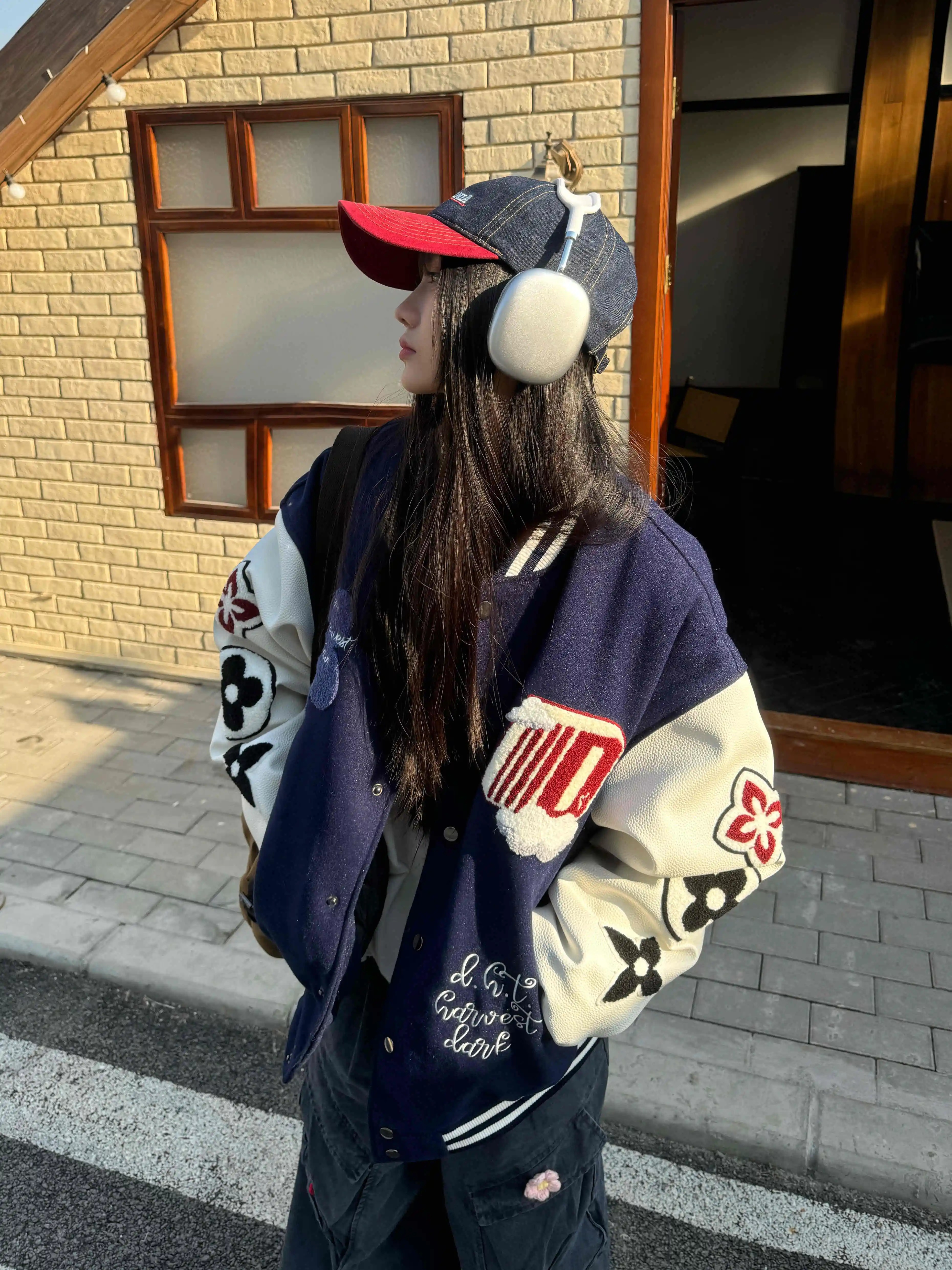 Flocked Embroidery Cloud Letter Baseball Jacket - Spring American Streetwear Coat in National Trend Style Flocked Embroidery Cloud Letter Baseball Jacket - Spring American Streetwear Coat in National Trend Style